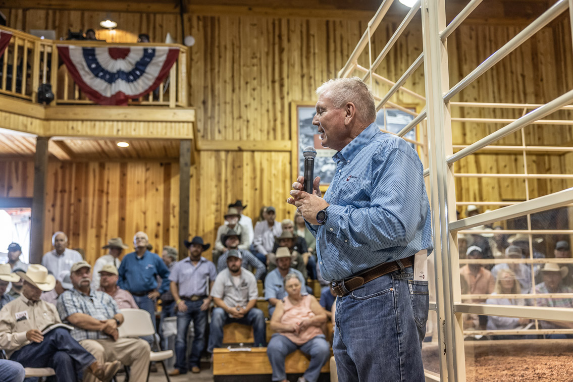 44Farms_Cameron_FallBullSale_Oct2021-525915
