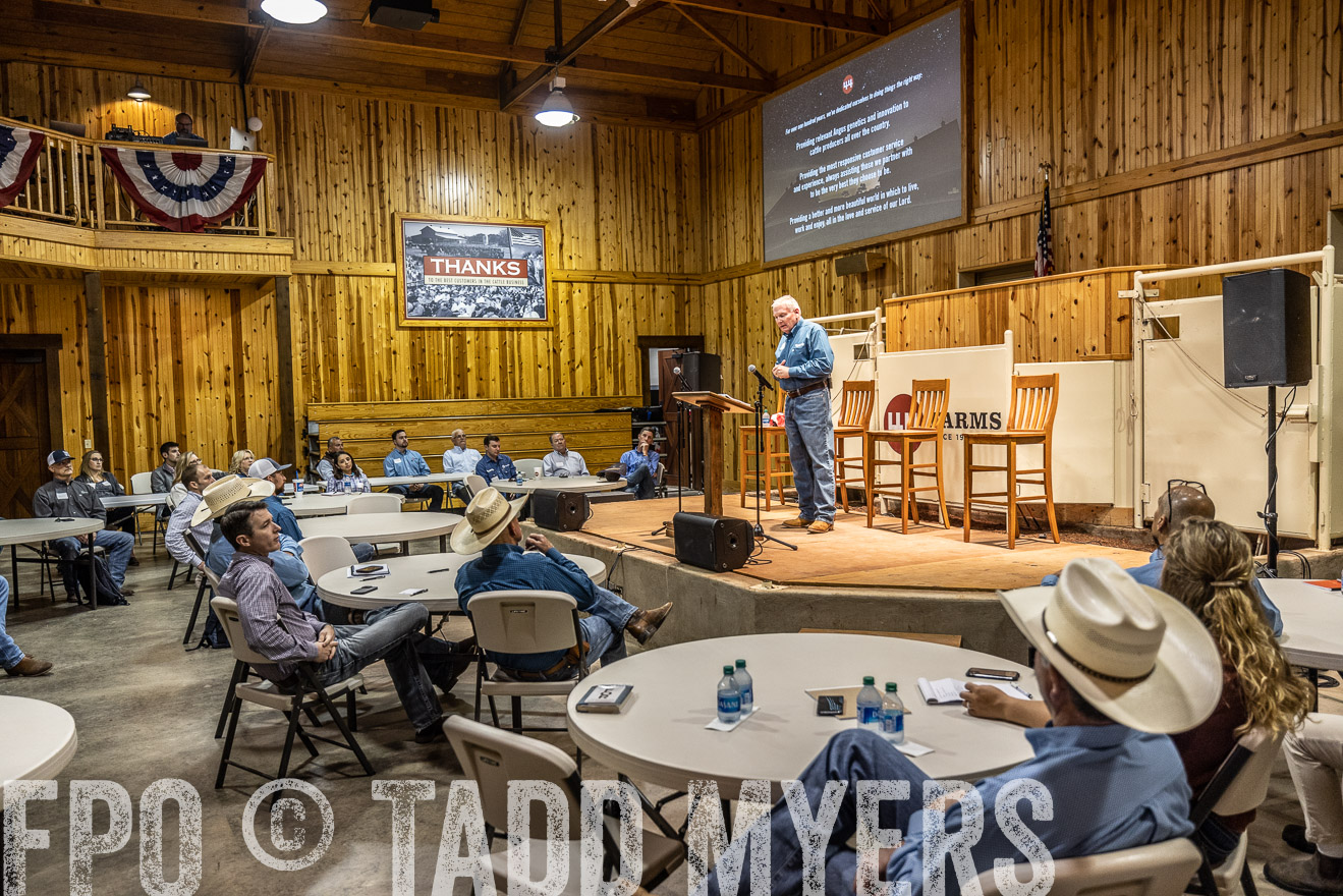 TMyers_BusMeeting_Cameron_May2023-520479
