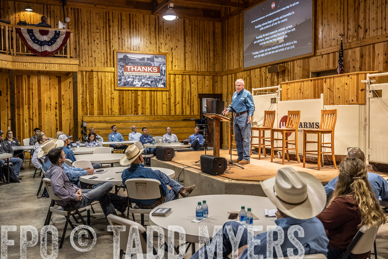 TMyers_BusMeeting_Cameron_May2023-520492