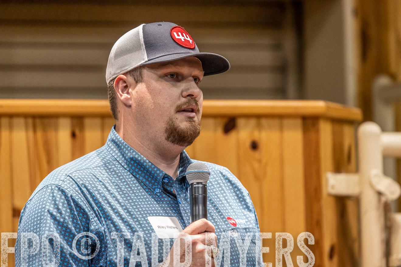 TMyers_BusMeeting_Cameron_May2023-520636