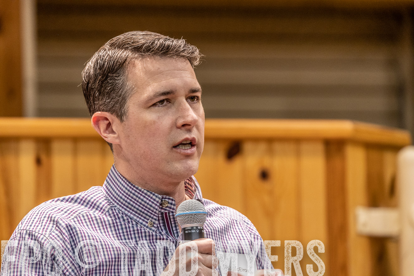 TMyers_BusMeeting_Cameron_May2023-520687