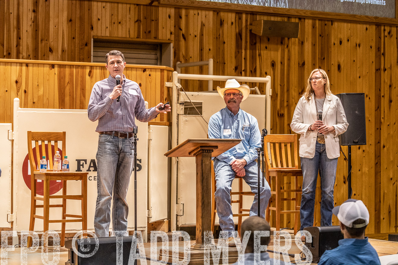 TMyers_BusMeeting_Cameron_May2023-520739