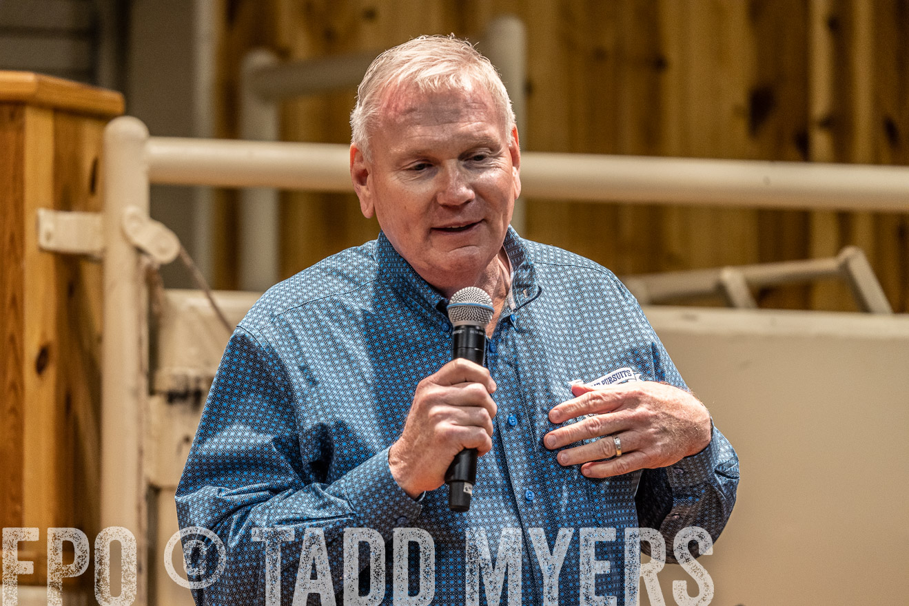 TMyers_BusMeeting_Cameron_May2023-520875