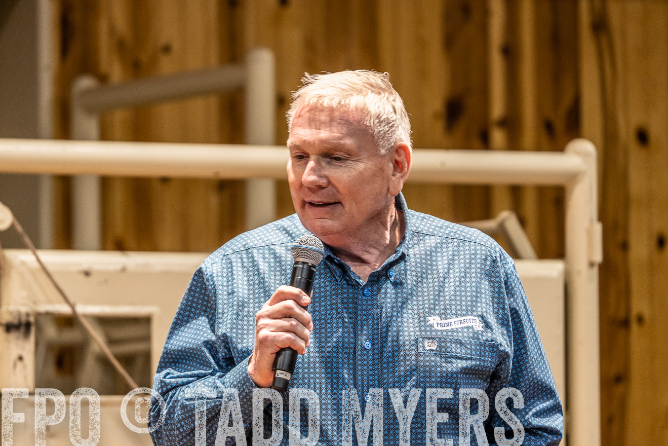TMyers_BusMeeting_Cameron_May2023-520878
