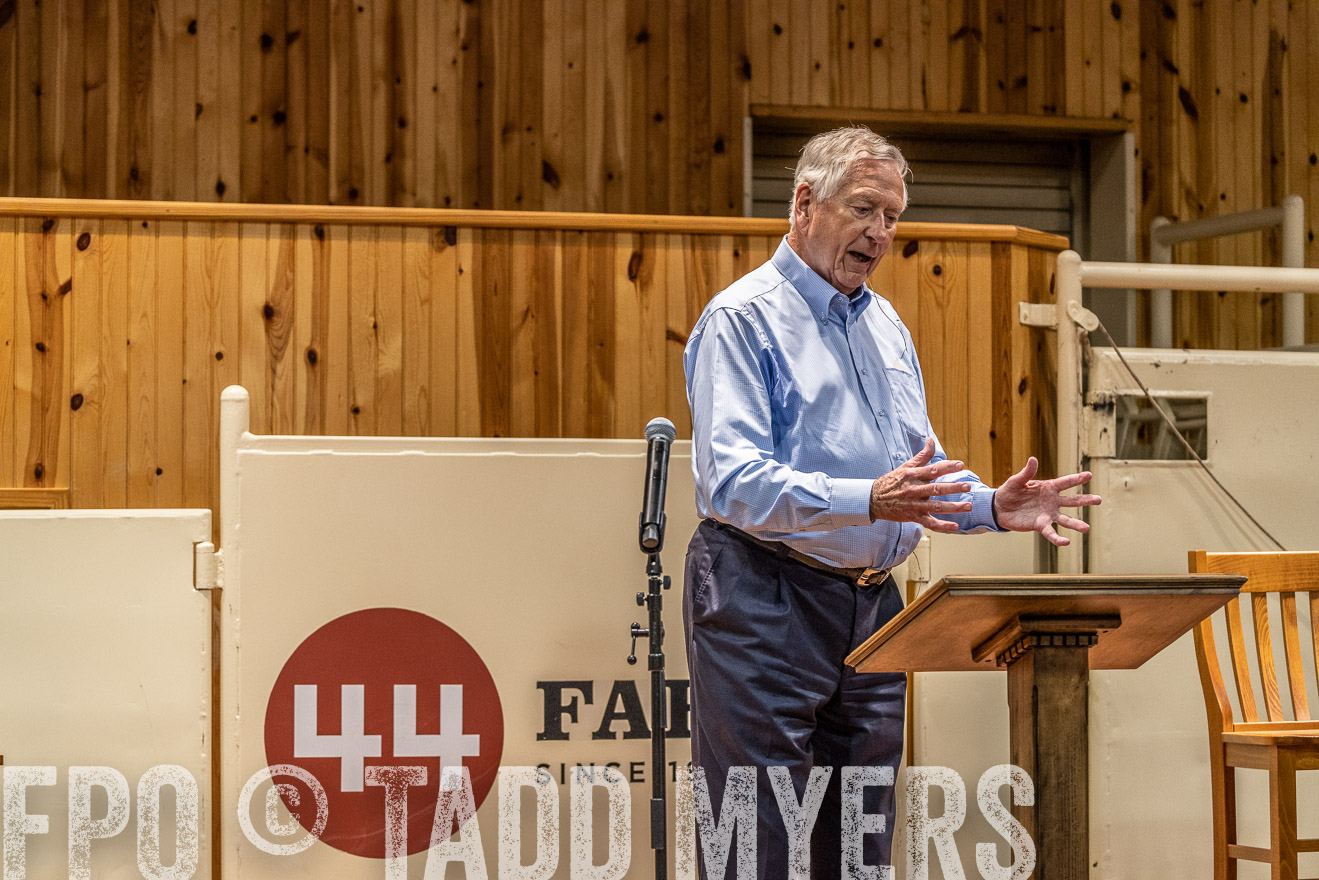 TMyers_BusMeeting_Cameron_May2023-520927
