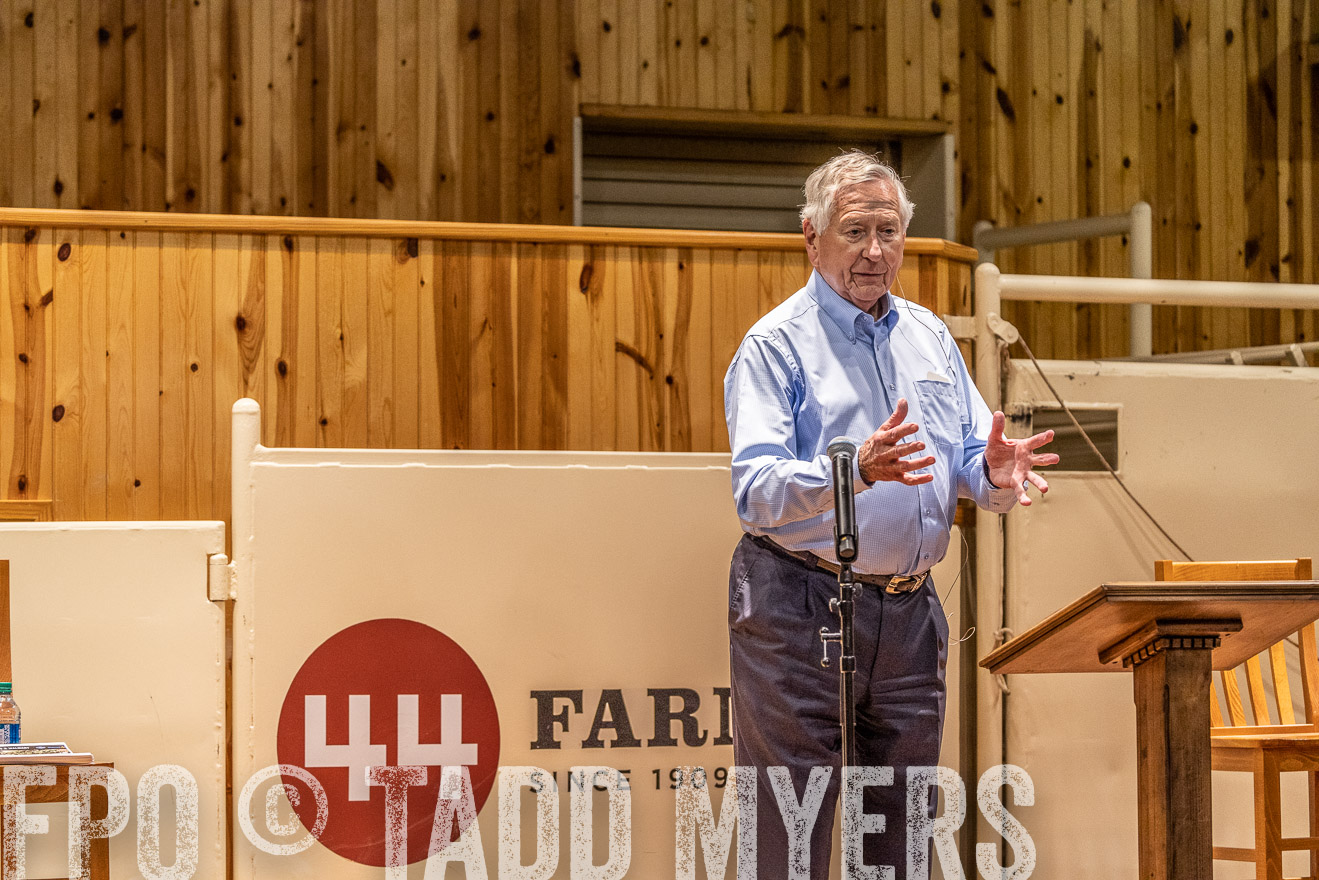 TMyers_BusMeeting_Cameron_May2023-520963