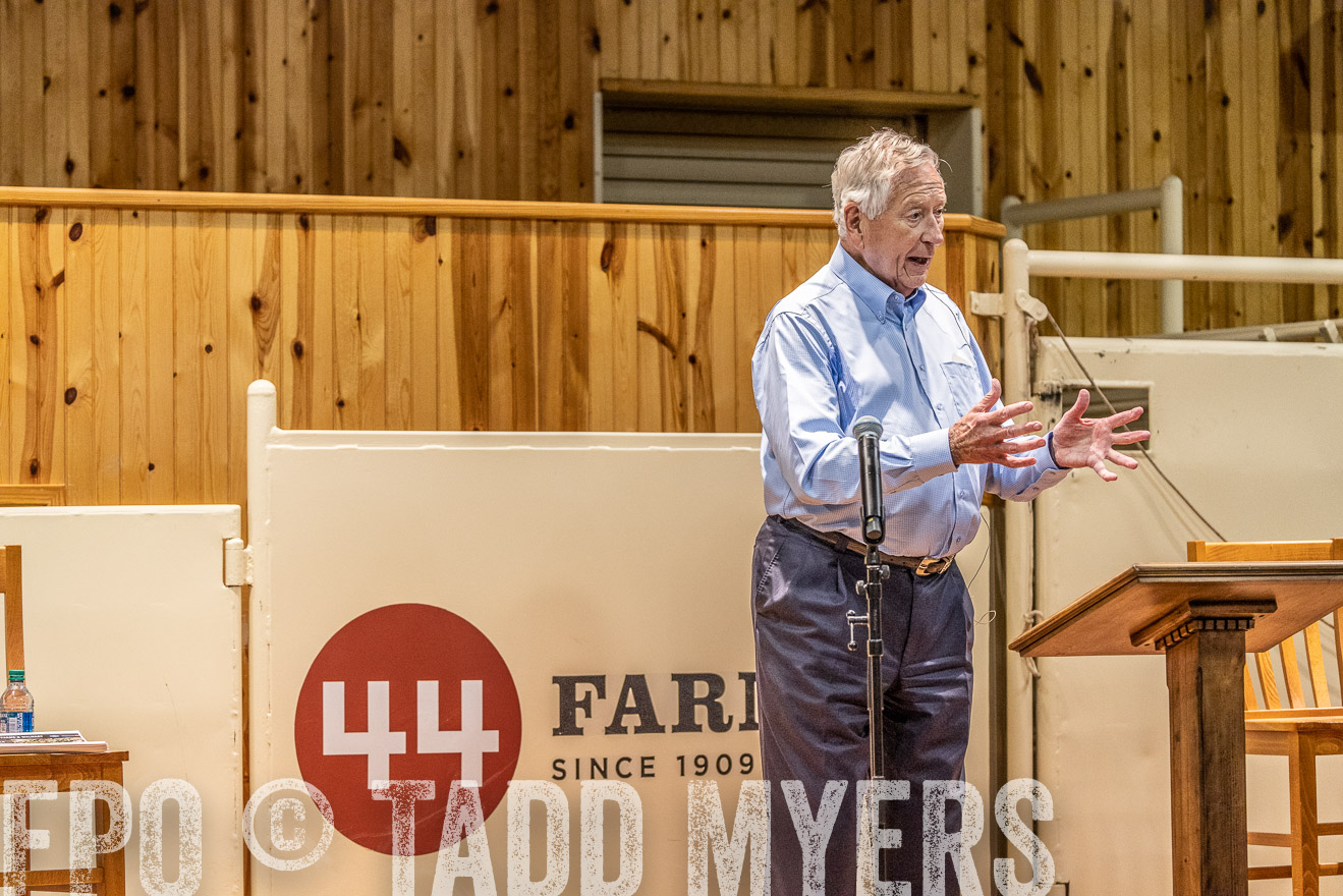 TMyers_BusMeeting_Cameron_May2023-520965