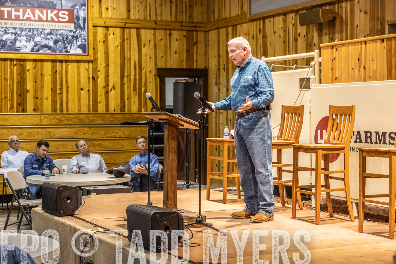 TMyers_BusMeeting_Cameron_May2023-526521