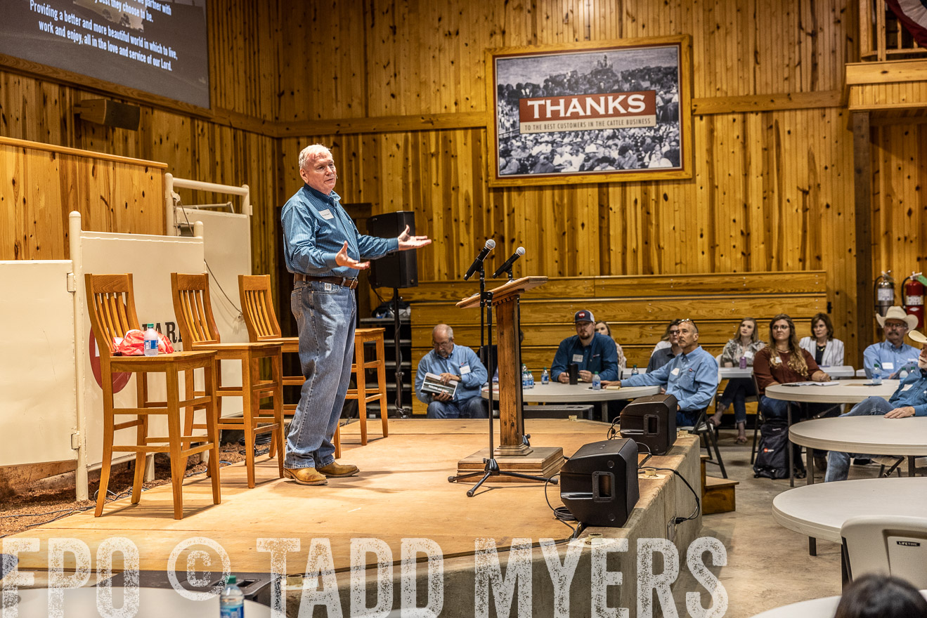 TMyers_BusMeeting_Cameron_May2023-526573
