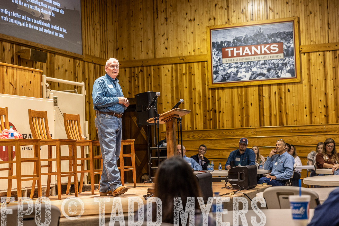 TMyers_BusMeeting_Cameron_May2023-526626