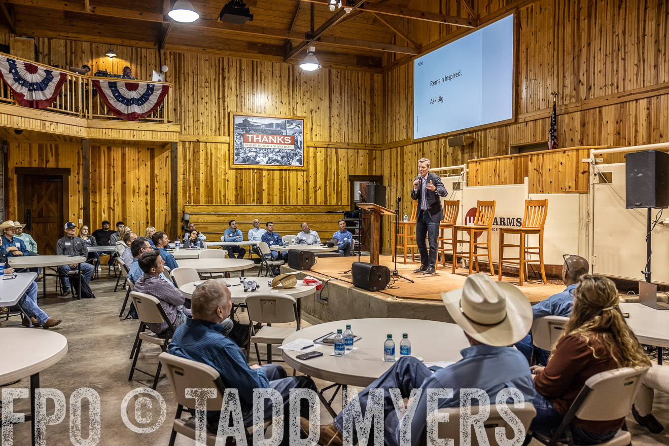 TMyers_BusMeeting_Cameron_May2023-526796