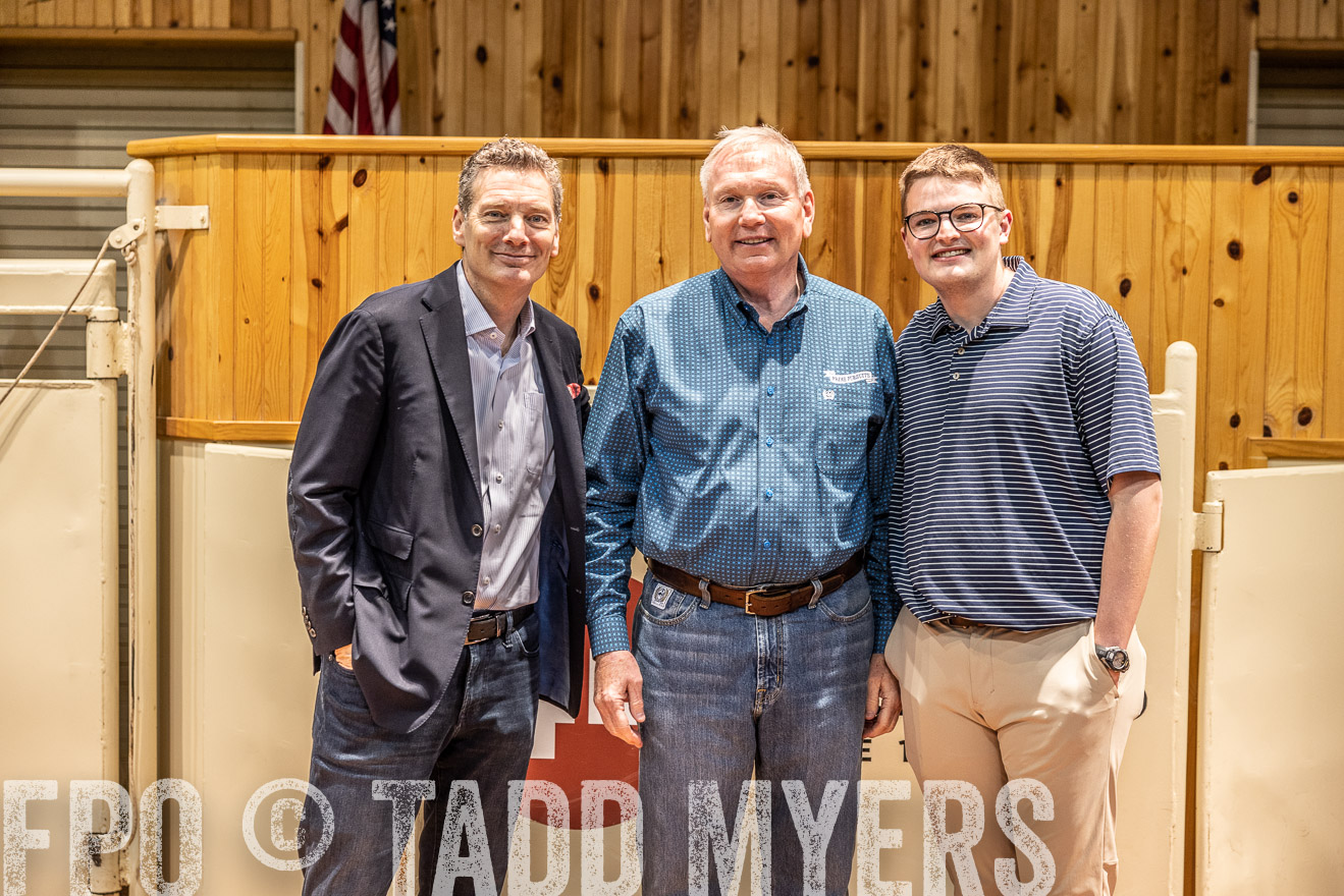 TMyers_BusMeeting_Cameron_May2023-526821