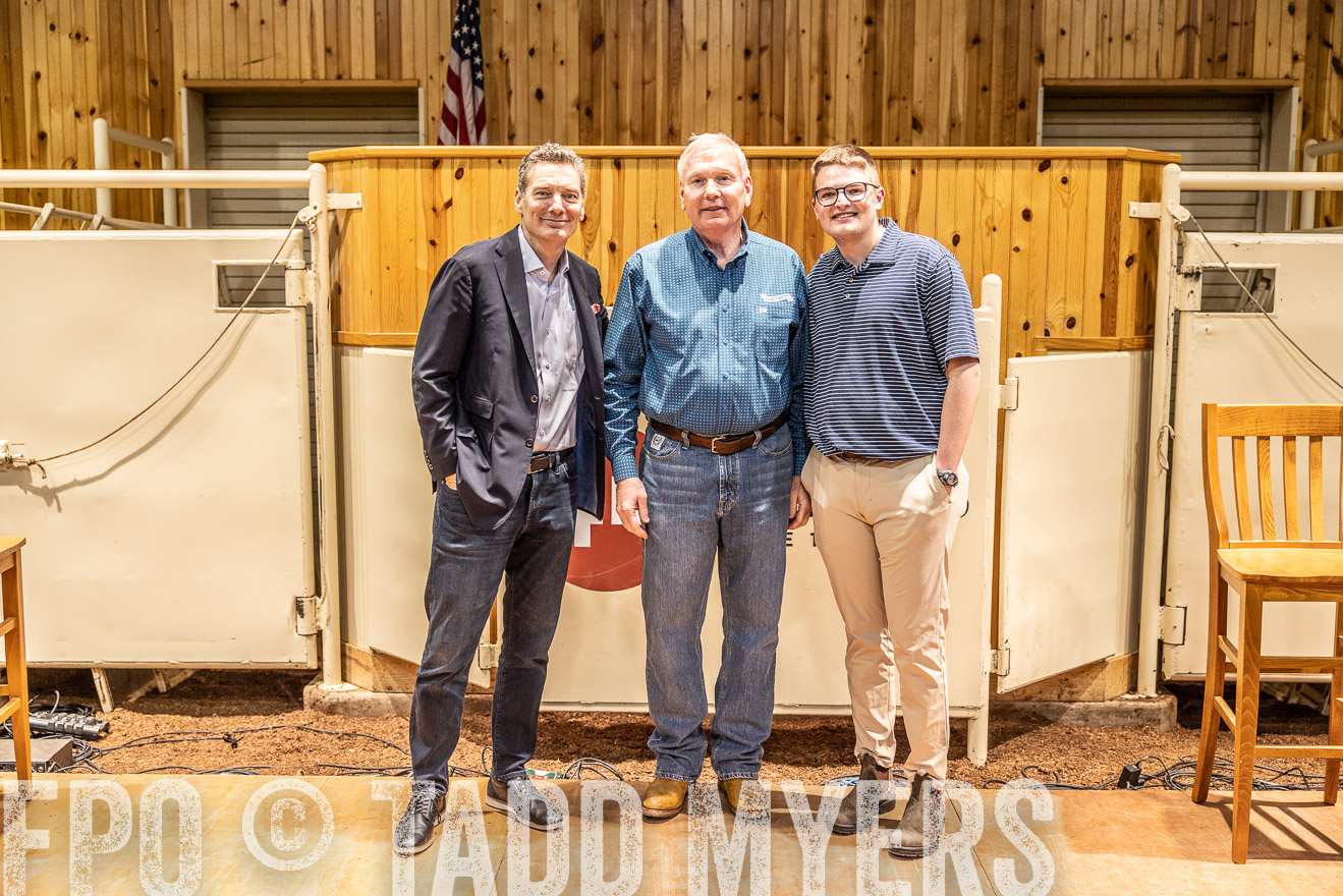 TMyers_BusMeeting_Cameron_May2023-526828
