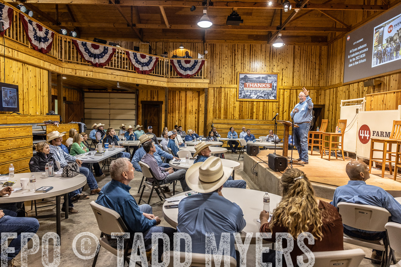 TMyers_BusMeeting_Cameron_May2023-526846