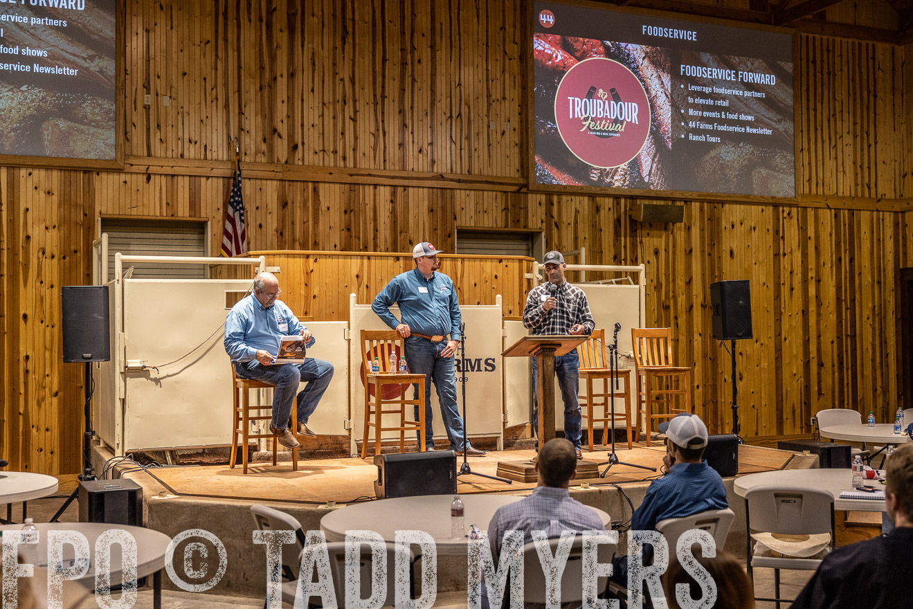 TMyers_BusMeeting_Cameron_May2023-526881