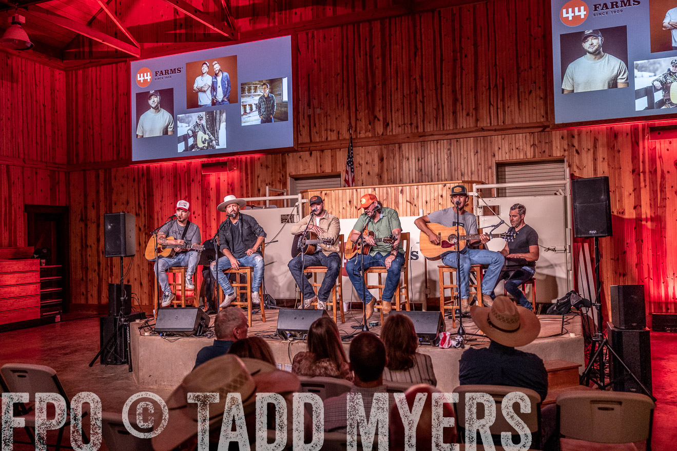 TMyers_BusMeeting_Cameron_May2023-527072