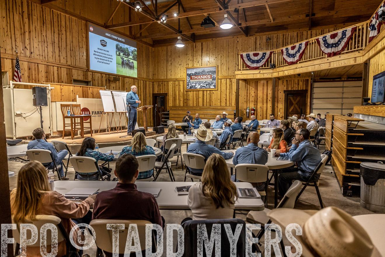 TMyers_BusMeeting_Cameron_May2023-527276