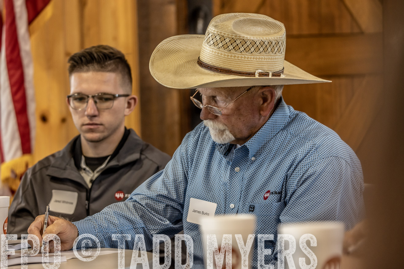 TMyers_BusMeeting_Cameron_May2023-527321