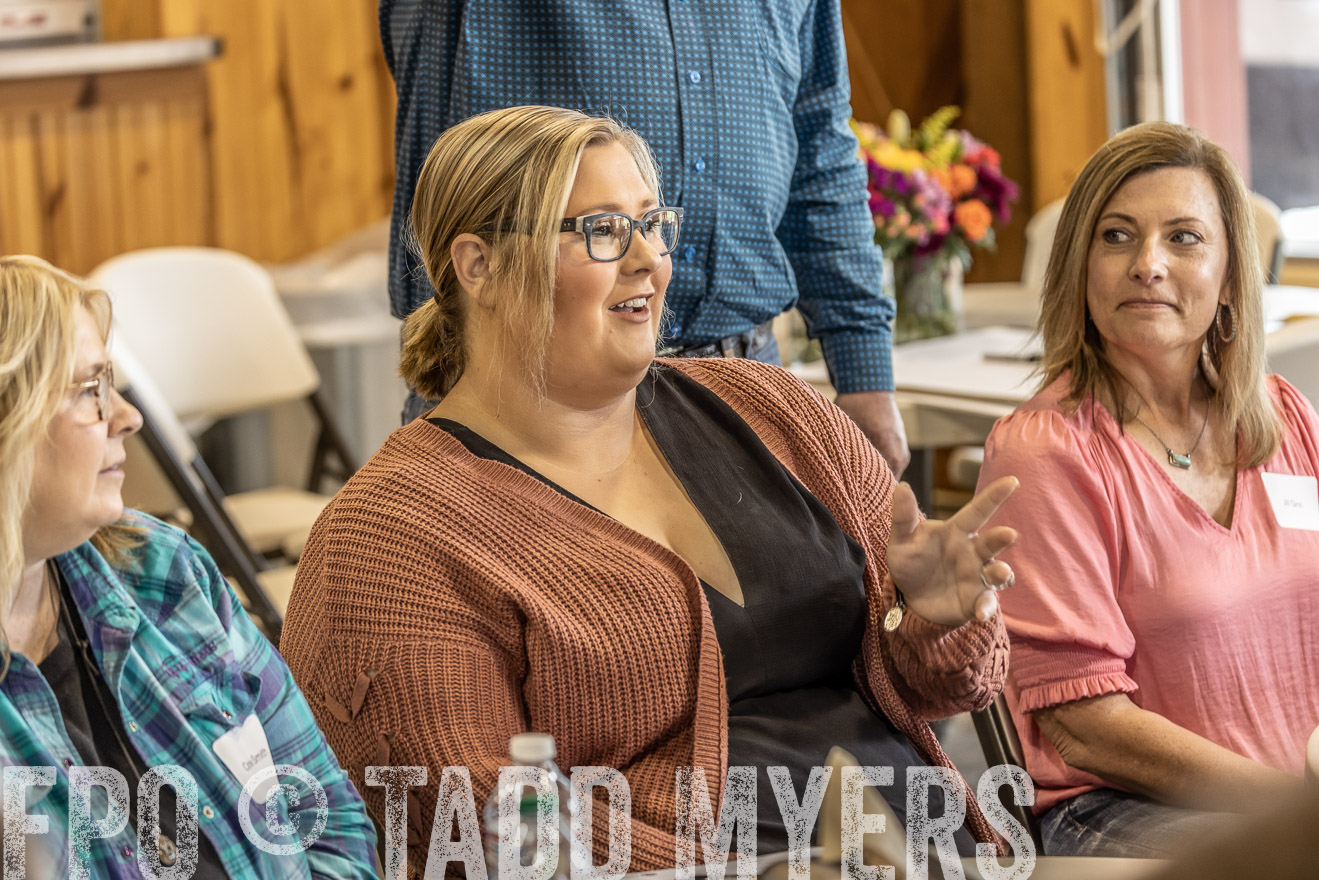 TMyers_BusMeeting_Cameron_May2023-527388