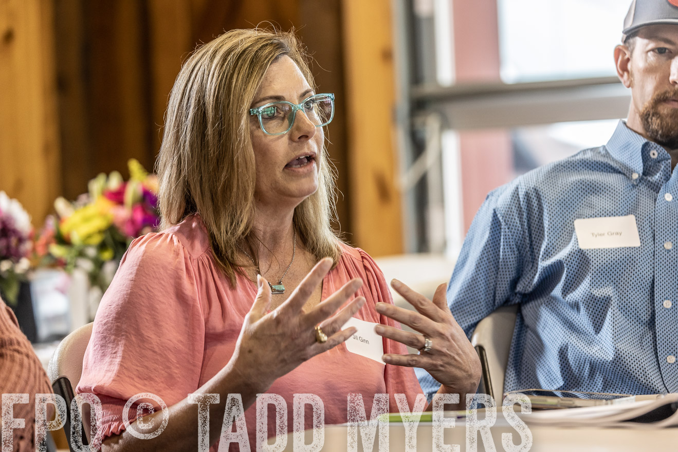 TMyers_BusMeeting_Cameron_May2023-527490
