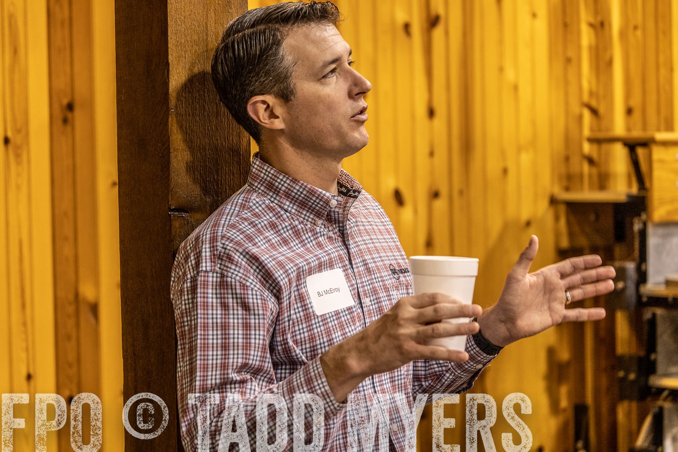 TMyers_BusMeeting_Cameron_May2023-527640