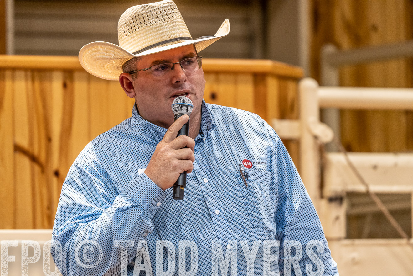 TMyers_BusMeeting_Cameron_May2023-520529