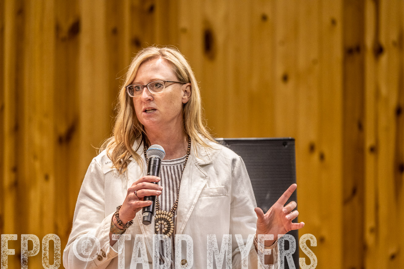 TMyers_BusMeeting_Cameron_May2023-520747
