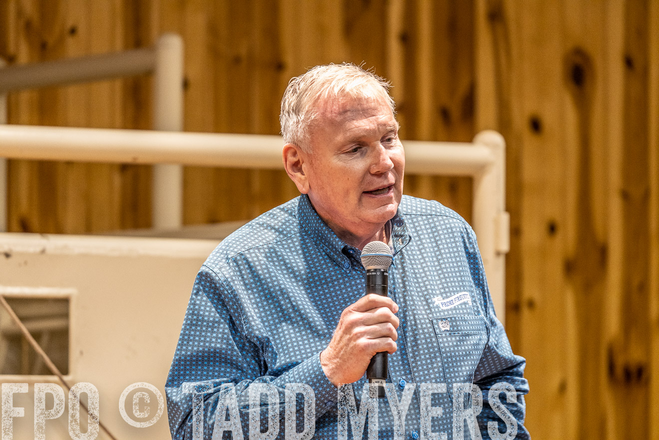 TMyers_BusMeeting_Cameron_May2023-520893