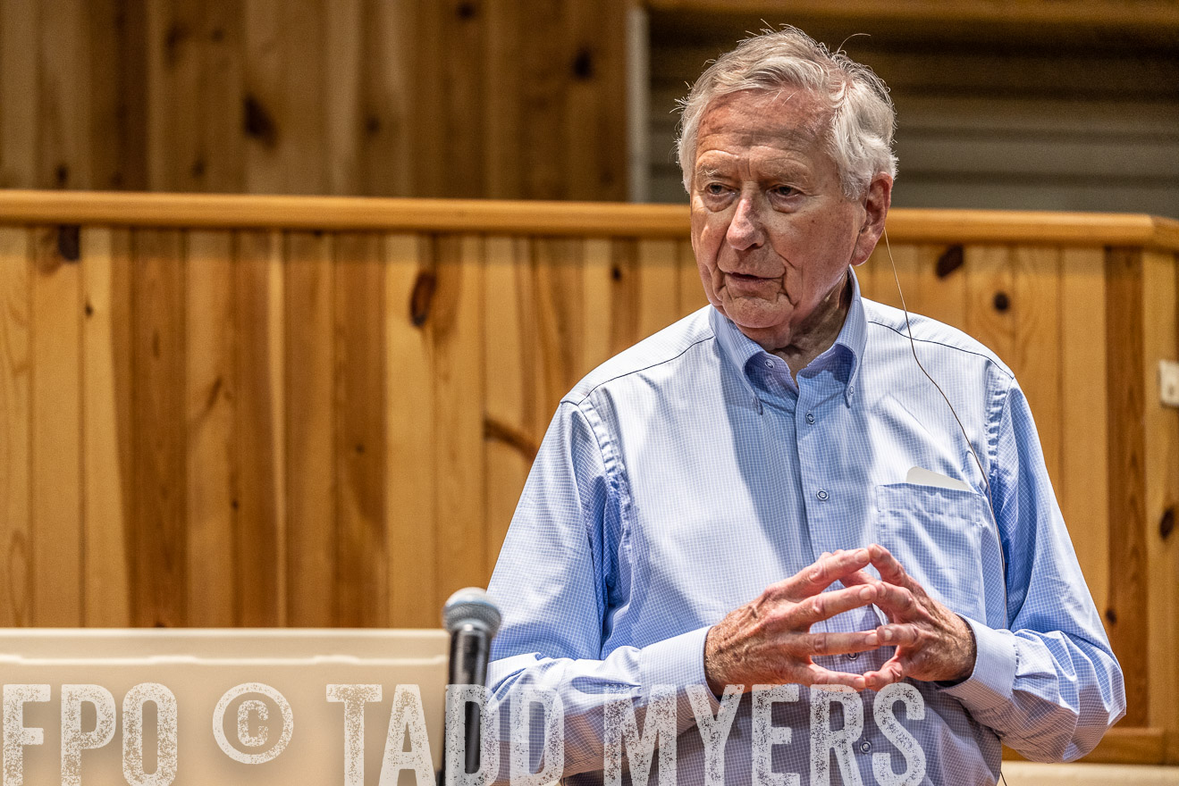 TMyers_BusMeeting_Cameron_May2023-520938