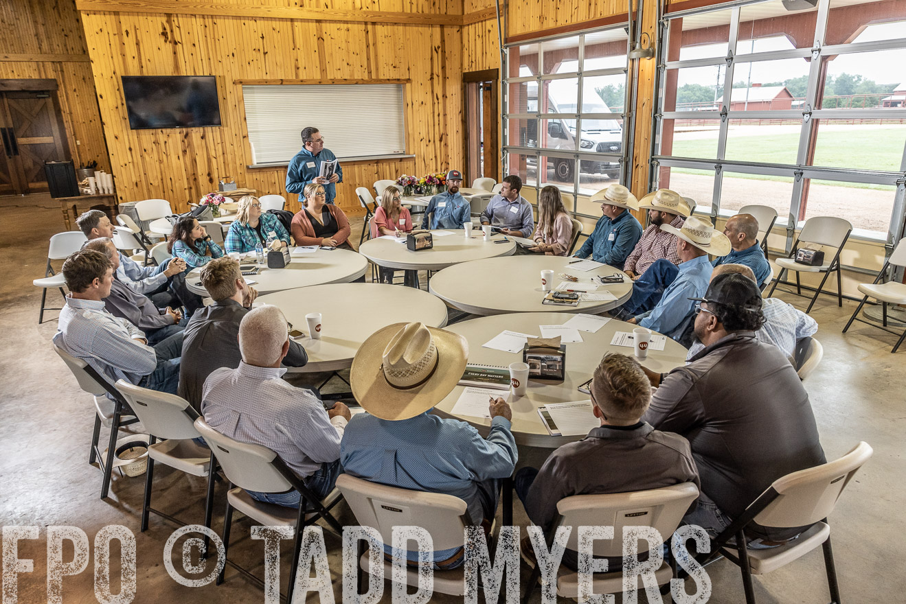TMyers_BusMeeting_Cameron_May2023-527444