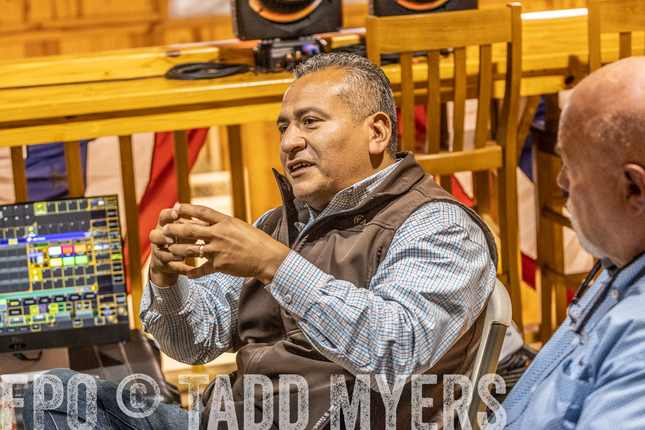 TMyers_BusMeeting_Cameron_May2023-528019