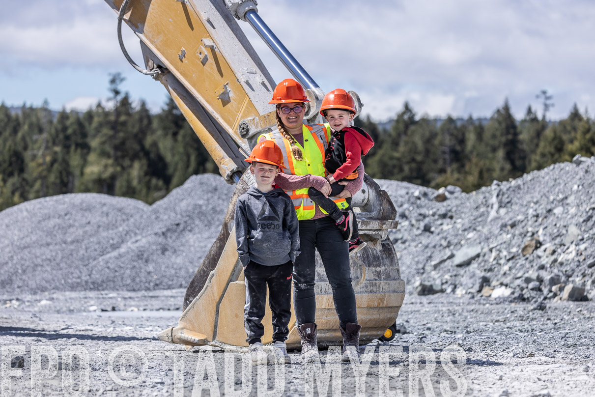 TMyers_Texada_Island_Canada_May2022--522215