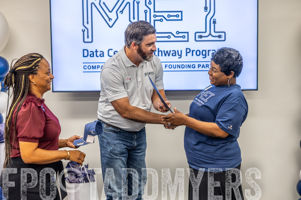 TMyers_CompassDatacenters_TSTC_RedOakTX_Day4-5226320